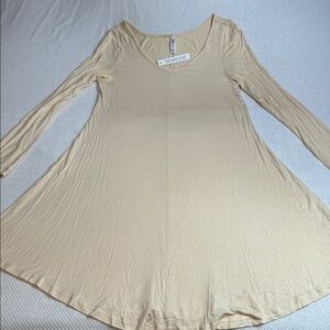 Beige Long Sleeve Dress 👗